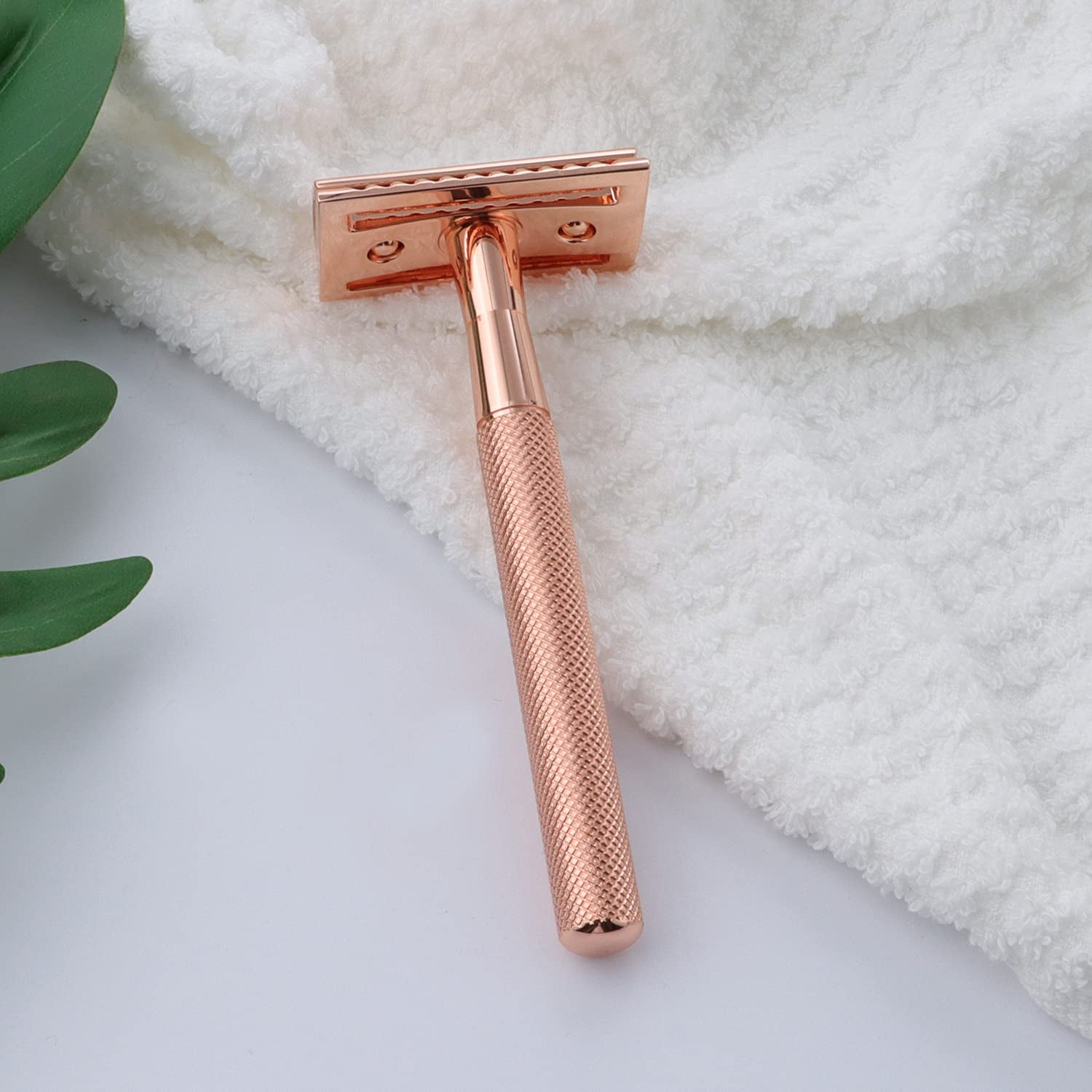 Safety Razors for Sensitive Skin,Single Blade Razor with 10 Double Edge Blades,Reusable Metal Razor for a Smooth and Clean Shave(Rose Gold)
